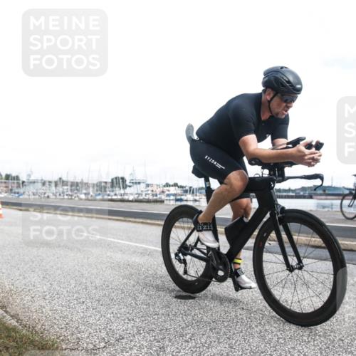16.08.2026 - KN Förde Triathlon 2026 H.Heesch http://msf.ph/oto/9980344 16.08.2026 11:28:04 Radfahren 301, 356 meine-sportfotos.de