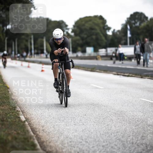 16.08.2026 - KN Förde Triathlon 2026 H.Heesch http://msf.ph/oto/9980350 16.08.2026 11:44:36 Radfahren 376, 392 meine-sportfotos.de