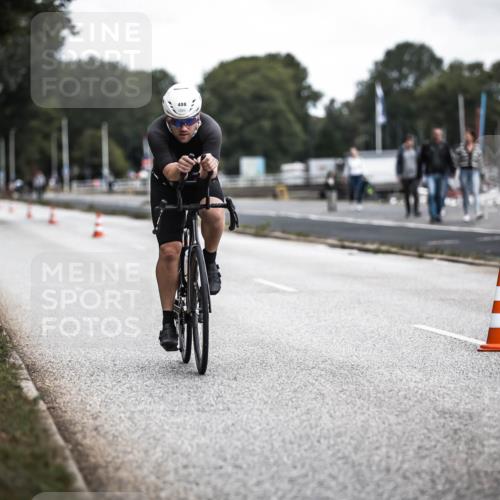 16.08.2026 - KN Förde Triathlon 2026 H.Heesch http://msf.ph/oto/9980358 16.08.2026 11:44:36 Radfahren 376, 392 meine-sportfotos.de
