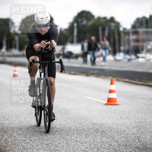 16.08.2026 - KN Förde Triathlon 2026 H.Heesch http://msf.ph/oto/9980370 16.08.2026 11:44:36 Radfahren 376, 392 meine-sportfotos.de