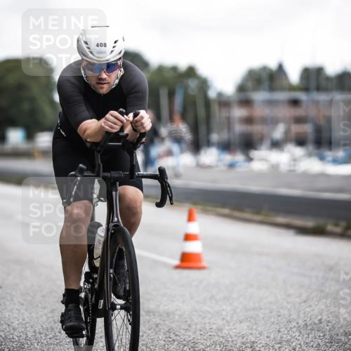 16.08.2026 - KN Förde Triathlon 2026 H.Heesch http://msf.ph/oto/9980378 16.08.2026 11:44:36 Radfahren 376, 392 meine-sportfotos.de