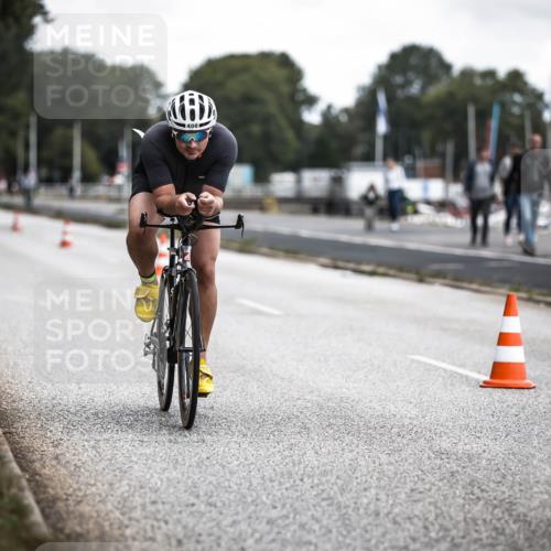 16.08.2026 - KN Förde Triathlon 2026 H.Heesch http://msf.ph/oto/9980389 16.08.2026 11:44:42 Radfahren 376, 392 meine-sportfotos.de