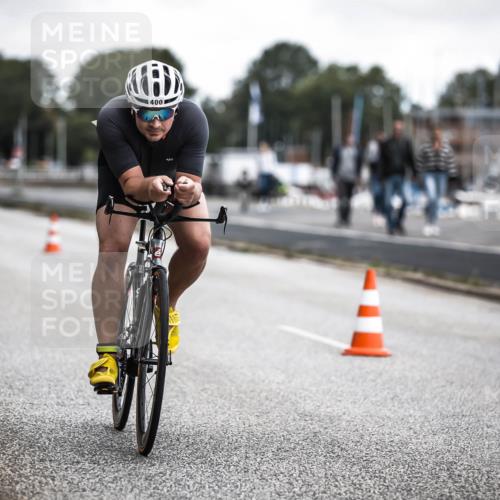 16.08.2026 - KN Förde Triathlon 2026 H.Heesch http://msf.ph/oto/9980401 16.08.2026 11:44:42 Radfahren 376, 392 meine-sportfotos.de