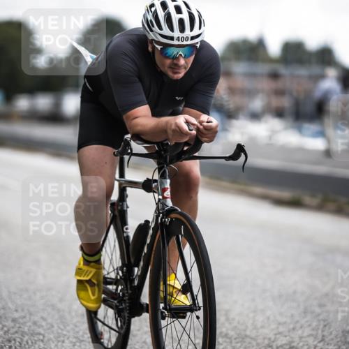 16.08.2026 - KN Förde Triathlon 2026 H.Heesch http://msf.ph/oto/9980414 16.08.2026 11:44:42 Radfahren 376, 392 meine-sportfotos.de