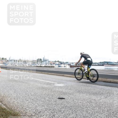 16.08.2026 - KN Förde Triathlon 2026 H.Heesch http://msf.ph/oto/9980419 16.08.2026 11:29:15 Radfahren 338, 377, 381, 383 meine-sportfotos.de