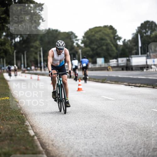 16.08.2026 - KN Förde Triathlon 2026 H.Heesch http://msf.ph/oto/9980420 16.08.2026 11:44:50 Radfahren  meine-sportfotos.de