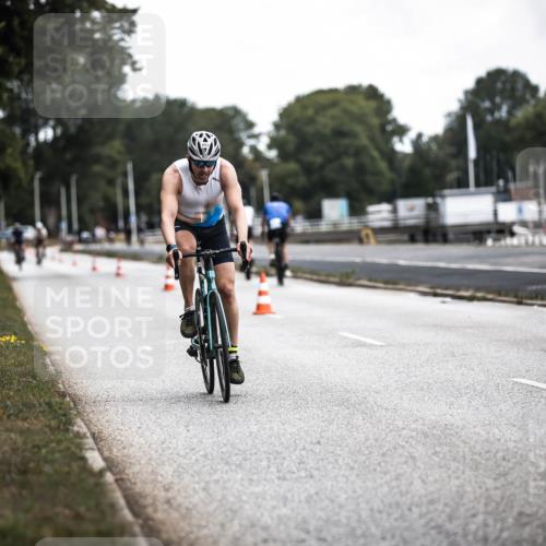 16.08.2026 - KN Förde Triathlon 2026 H.Heesch http://msf.ph/oto/9980423 16.08.2026 11:44:50 Radfahren  meine-sportfotos.de