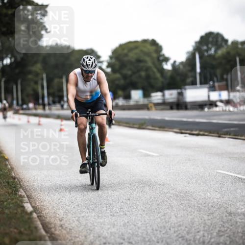 16.08.2026 - KN Förde Triathlon 2026 H.Heesch http://msf.ph/oto/9980430 16.08.2026 11:44:50 Radfahren  meine-sportfotos.de