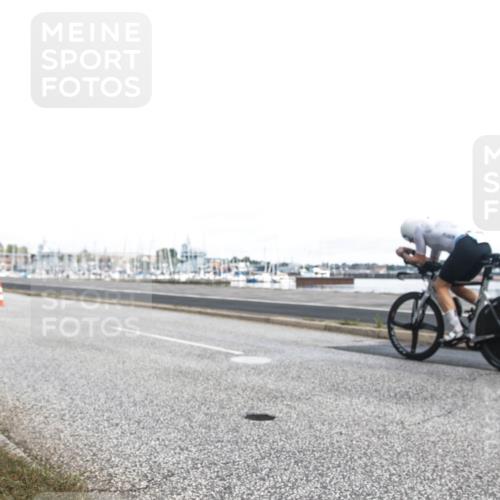 16.08.2026 - KN Förde Triathlon 2026 H.Heesch http://msf.ph/oto/9980434 16.08.2026 11:29:25 Radfahren 337, 352, 371, 373, 378, 382, 435, 803 meine-sportfotos.de