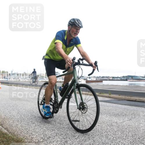 16.08.2026 - KN Förde Triathlon 2026 H.Heesch http://msf.ph/oto/9980441 16.08.2026 11:29:30 Radfahren 324, 337, 347, 352, 365, 373, 378, 382 meine-sportfotos.de