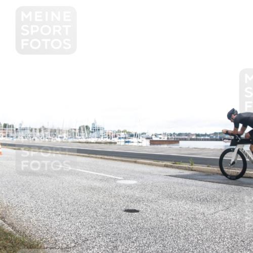 16.08.2026 - KN Förde Triathlon 2026 H.Heesch http://msf.ph/oto/9980457 16.08.2026 11:29:53 Radfahren 325, 346 meine-sportfotos.de