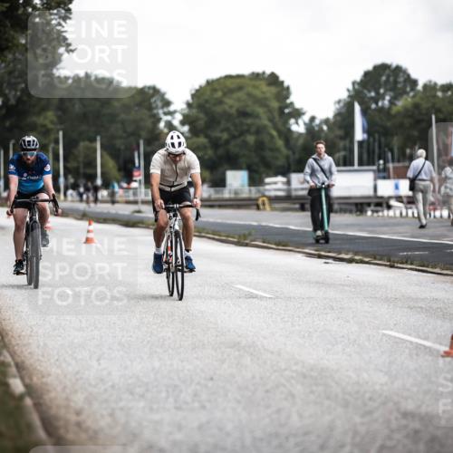 16.08.2026 - KN Förde Triathlon 2026 H.Heesch http://msf.ph/oto/9980458 16.08.2026 11:44:59 Radfahren 409, 422, 438, 439 meine-sportfotos.de