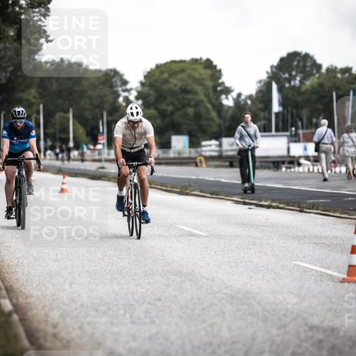 16.08.2026 - KN Förde Triathlon 2026 H.Heesch http://msf.ph/oto/9980460 16.08.2026 11:44:59 Radfahren 409, 422, 438, 439 meine-sportfotos.de