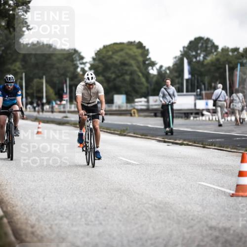 16.08.2026 - KN Förde Triathlon 2026 H.Heesch http://msf.ph/oto/9980461 16.08.2026 11:44:59 Radfahren 409, 422, 438, 439 meine-sportfotos.de