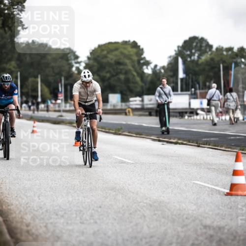 16.08.2026 - KN Förde Triathlon 2026 H.Heesch http://msf.ph/oto/9980463 16.08.2026 11:44:59 Radfahren 409, 422, 438, 439 meine-sportfotos.de