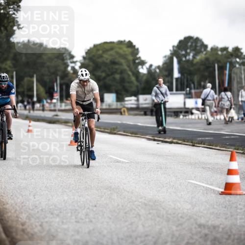 16.08.2026 - KN Förde Triathlon 2026 H.Heesch http://msf.ph/oto/9980465 16.08.2026 11:45:00 Radfahren 409, 422, 438, 439 meine-sportfotos.de