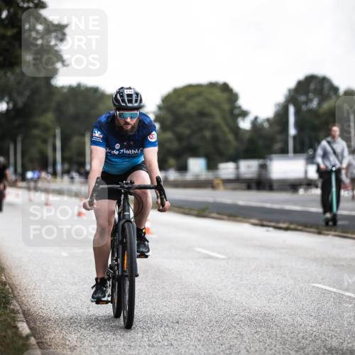16.08.2026 - KN Förde Triathlon 2026 H.Heesch http://msf.ph/oto/9980487 16.08.2026 11:45:01 Radfahren 409, 422, 438, 439 meine-sportfotos.de