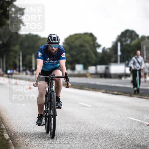 16.08.2026 - KN Förde Triathlon 2026 H.Heesch http://msf.ph/oto/9980488 16.08.2026 11:45:01 Radfahren 409, 422, 438, 439 meine-sportfotos.de