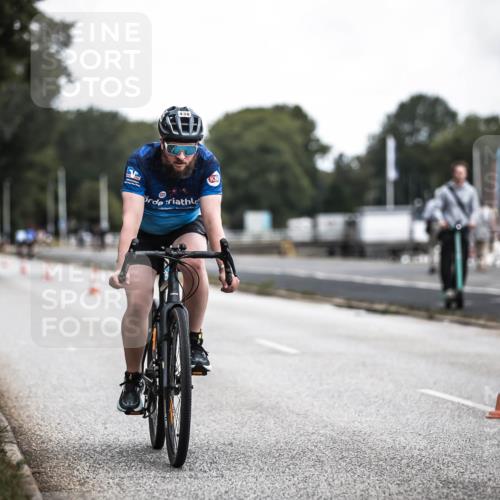16.08.2026 - KN Förde Triathlon 2026 H.Heesch http://msf.ph/oto/9980489 16.08.2026 11:45:01 Radfahren 409, 422, 438, 439 meine-sportfotos.de