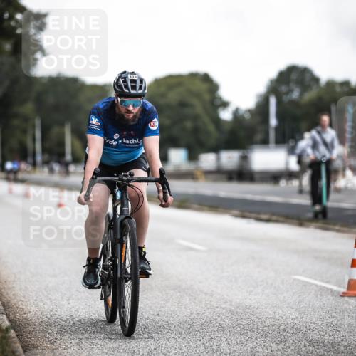 16.08.2026 - KN Förde Triathlon 2026 H.Heesch http://msf.ph/oto/9980490 16.08.2026 11:45:01 Radfahren 409, 422, 438, 439 meine-sportfotos.de
