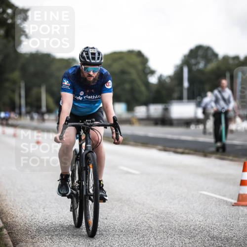 16.08.2026 - KN Förde Triathlon 2026 H.Heesch http://msf.ph/oto/9980491 16.08.2026 11:45:01 Radfahren 409, 422, 438, 439 meine-sportfotos.de