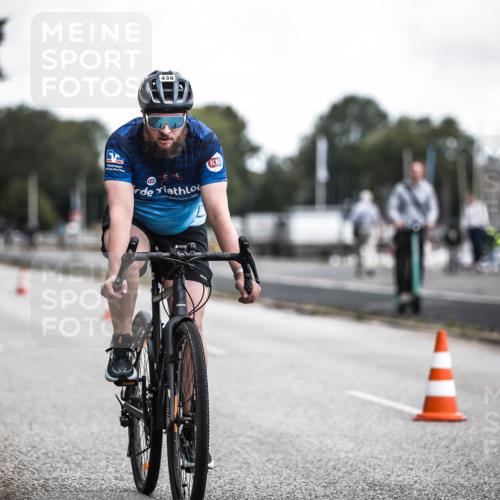 16.08.2026 - KN Förde Triathlon 2026 H.Heesch http://msf.ph/oto/9980495 16.08.2026 11:45:02 Radfahren 422, 438, 439 meine-sportfotos.de