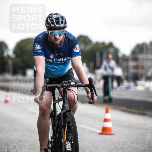 16.08.2026 - KN Förde Triathlon 2026 H.Heesch http://msf.ph/oto/9980501 16.08.2026 11:45:02 Radfahren 422, 438, 439 meine-sportfotos.de