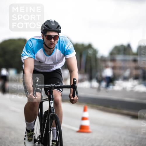 16.08.2026 - KN Förde Triathlon 2026 H.Heesch http://msf.ph/oto/9980532 16.08.2026 11:45:08 Radfahren  meine-sportfotos.de