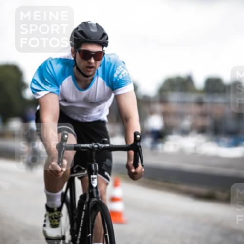16.08.2026 - KN Förde Triathlon 2026 H.Heesch http://msf.ph/oto/9980534 16.08.2026 11:45:08 Radfahren  meine-sportfotos.de