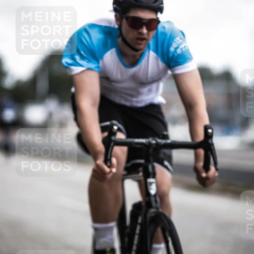 16.08.2026 - KN Förde Triathlon 2026 H.Heesch http://msf.ph/oto/9980537 16.08.2026 11:45:08 Radfahren  meine-sportfotos.de