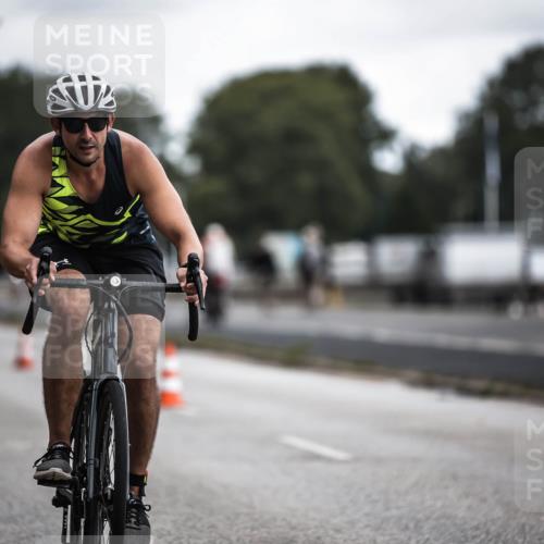 16.08.2026 - KN Förde Triathlon 2026 H.Heesch http://msf.ph/oto/9980595 16.08.2026 11:46:30 Radfahren 802 meine-sportfotos.de