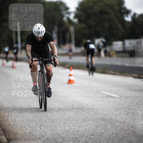 16.08.2026 - KN Förde Triathlon 2026 H.Heesch http://msf.ph/oto/9980609 16.08.2026 11:46:36 Radfahren  meine-sportfotos.de