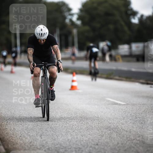 16.08.2026 - KN Förde Triathlon 2026 H.Heesch http://msf.ph/oto/9980610 16.08.2026 11:46:36 Radfahren  meine-sportfotos.de