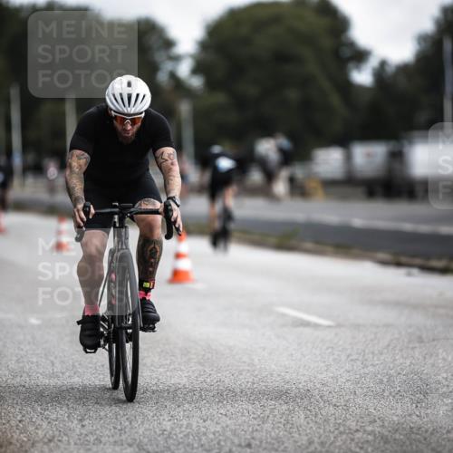 16.08.2026 - KN Förde Triathlon 2026 H.Heesch http://msf.ph/oto/9980615 16.08.2026 11:46:36 Radfahren  meine-sportfotos.de