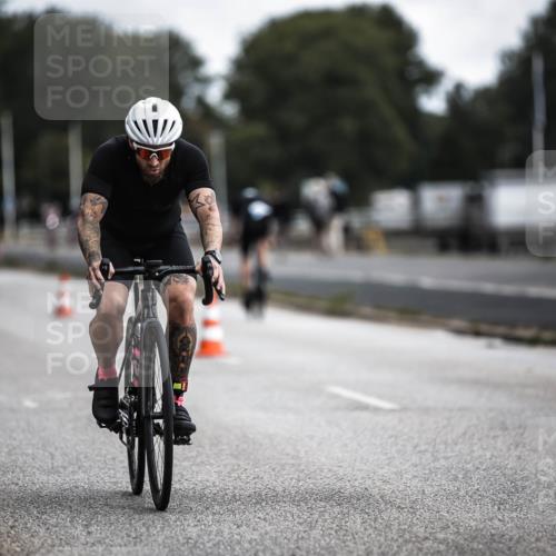 16.08.2026 - KN Förde Triathlon 2026 H.Heesch http://msf.ph/oto/9980616 16.08.2026 11:46:36 Radfahren  meine-sportfotos.de