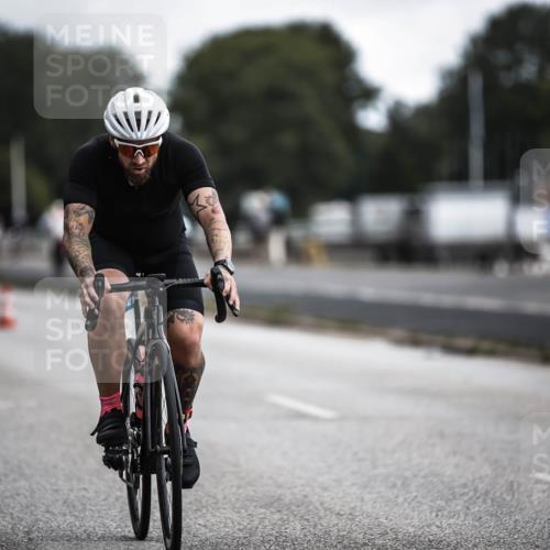 16.08.2026 - KN Förde Triathlon 2026 H.Heesch http://msf.ph/oto/9980621 16.08.2026 11:46:36 Radfahren  meine-sportfotos.de