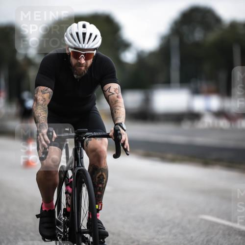 16.08.2026 - KN Förde Triathlon 2026 H.Heesch http://msf.ph/oto/9980628 16.08.2026 11:46:37 Radfahren  meine-sportfotos.de
