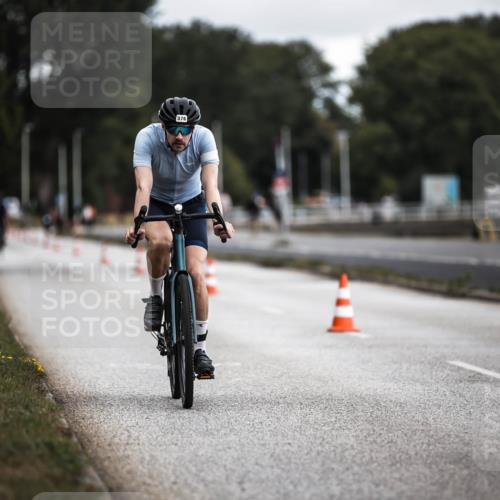 16.08.2026 - KN Förde Triathlon 2026 H.Heesch http://msf.ph/oto/9980630 16.08.2026 11:47:18 Radfahren  meine-sportfotos.de