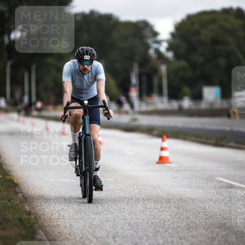 16.08.2026 - KN Förde Triathlon 2026 H.Heesch http://msf.ph/oto/9980631 16.08.2026 11:47:18 Radfahren  meine-sportfotos.de