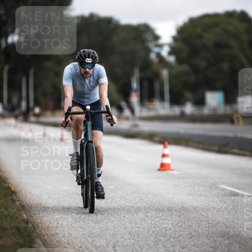 16.08.2026 - KN Förde Triathlon 2026 H.Heesch http://msf.ph/oto/9980632 16.08.2026 11:47:18 Radfahren  meine-sportfotos.de