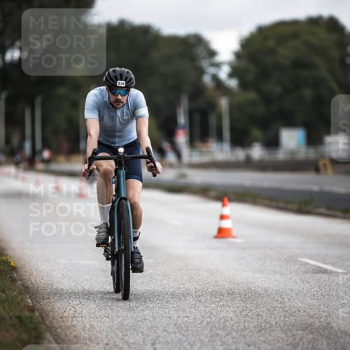 16.08.2026 - KN Förde Triathlon 2026 H.Heesch http://msf.ph/oto/9980633 16.08.2026 11:47:18 Radfahren  meine-sportfotos.de