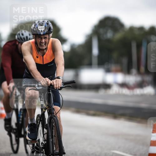 16.08.2026 - KN Förde Triathlon 2026 H.Heesch http://msf.ph/oto/9980719 16.08.2026 11:48:02 Radfahren 417, 439 meine-sportfotos.de