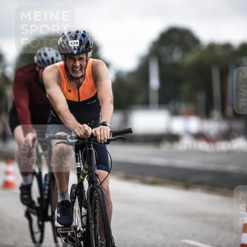 16.08.2026 - KN Förde Triathlon 2026 H.Heesch http://msf.ph/oto/9980720 16.08.2026 11:48:02 Radfahren 417, 439 meine-sportfotos.de
