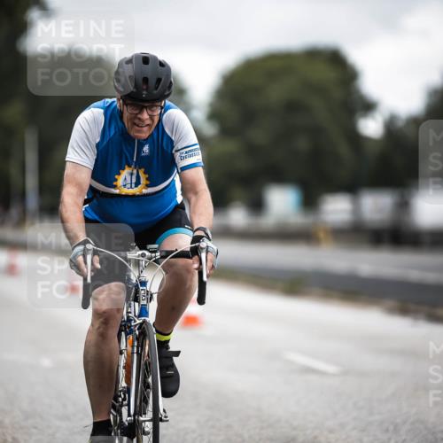 16.08.2026 - KN Förde Triathlon 2026 H.Heesch http://msf.ph/oto/9980811 16.08.2026 11:48:49 Radfahren 402, 415, 432 meine-sportfotos.de
