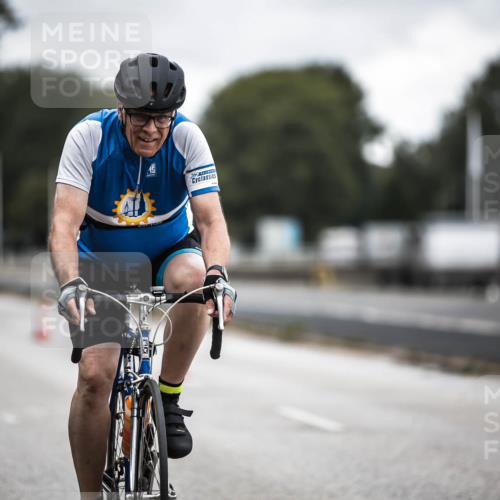 16.08.2026 - KN Förde Triathlon 2026 H.Heesch http://msf.ph/oto/9980813 16.08.2026 11:48:49 Radfahren 402, 415, 432 meine-sportfotos.de
