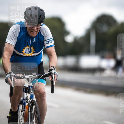 16.08.2026 - KN Förde Triathlon 2026 H.Heesch http://msf.ph/oto/9980818 16.08.2026 11:48:49 Radfahren 402, 415, 432 meine-sportfotos.de