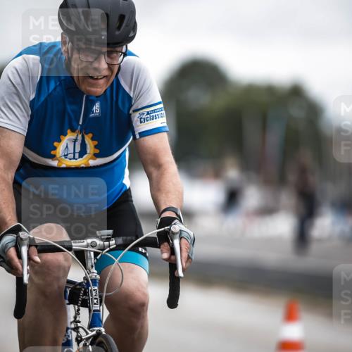 16.08.2026 - KN Förde Triathlon 2026 H.Heesch http://msf.ph/oto/9980824 16.08.2026 11:48:49 Radfahren 402, 415, 432 meine-sportfotos.de