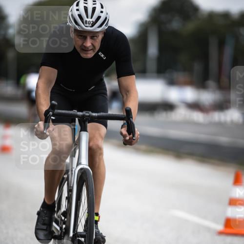 16.08.2026 - KN Förde Triathlon 2026 H.Heesch http://msf.ph/oto/9980837 16.08.2026 11:49:02 Radfahren 426 meine-sportfotos.de