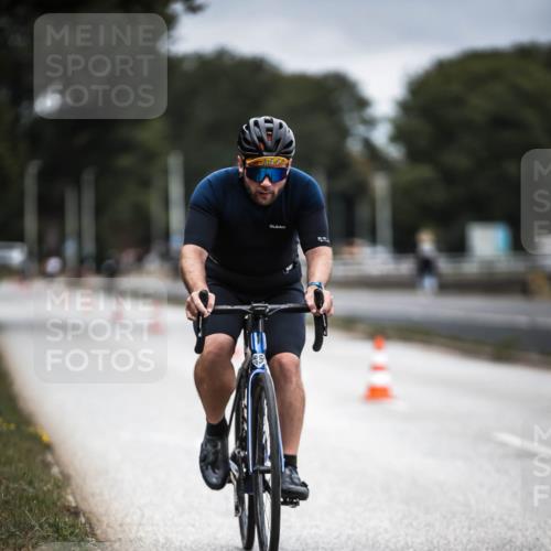 16.08.2026 - KN Förde Triathlon 2026 H.Heesch http://msf.ph/oto/9980858 16.08.2026 11:49:26 Radfahren  meine-sportfotos.de