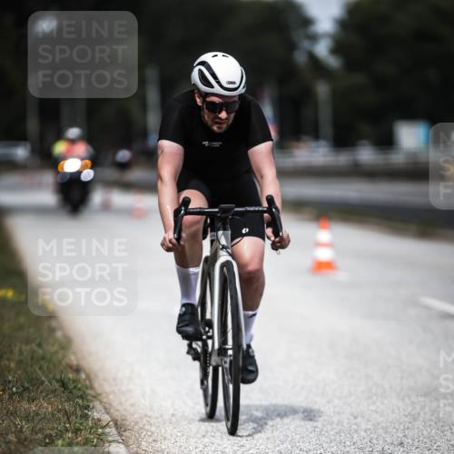 16.08.2026 - KN Förde Triathlon 2026 H.Heesch http://msf.ph/oto/9980901 16.08.2026 11:49:59 Radfahren  meine-sportfotos.de